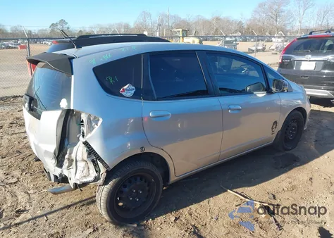 2013 Honda Fit z USA, uszkodzony, nr VIN JHMGE8G32DC013379